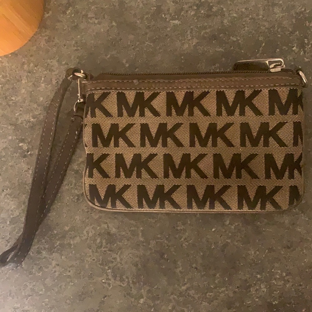 Michael Kors Clutch